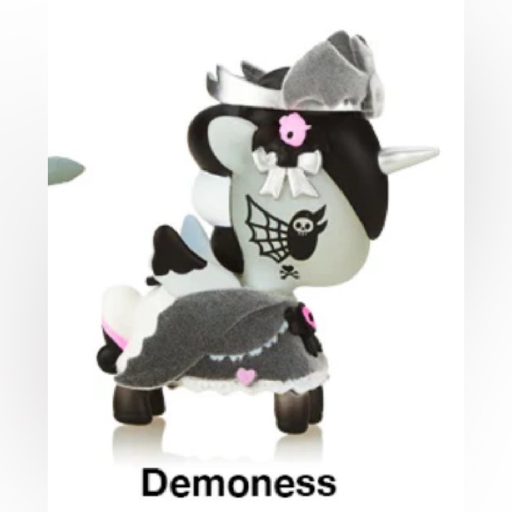 tokidoki Unicorno After Dark Series 5 Blind Box Figure - Demoness - Picture 5 of 5